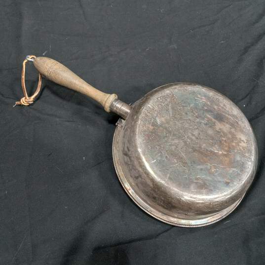 Small Brass Butler's Crumb Pan image number 7