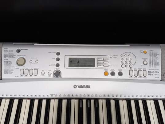 Yamaha Portatone  Electronic Keyboard image number 6