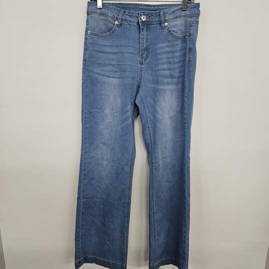 Mid Rise Wide Bootcut Jeans image number 1