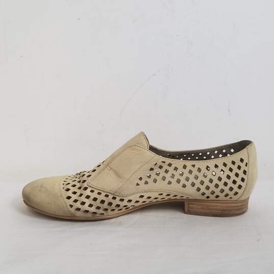 Franco Sarto Anderson Women's Size 7.5M Loafer Perforated Beige Nubuck image number 2