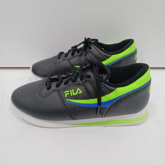Fila Kid's Black, Green, And Blue Shoes Size 6 (Heel to Toe: 10.25") Women's Size 7.5 image number 1