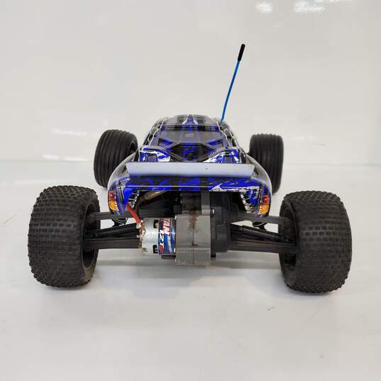 Traxxas Rustler 4x4 RC Car w/ 2 Chargers, Tools, Battery, and Body image number 4