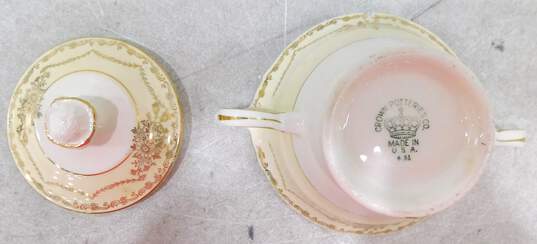 Set of 2 Crown Potteries Co. Serving Bowls Gold image number 4