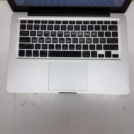 2010 MacBook Pro 13in Laptop Intel Core 2 Duo P8600 CPU 4GB RAM 250GB HDD image number 7