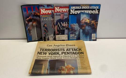 Lot of Assorted Publications Covering the 9/11 Attack image number 1