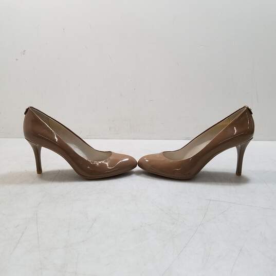 MICHAEL Michael Kors Taupe Patent Leather Pumps WM Size 6.5 M image number 2