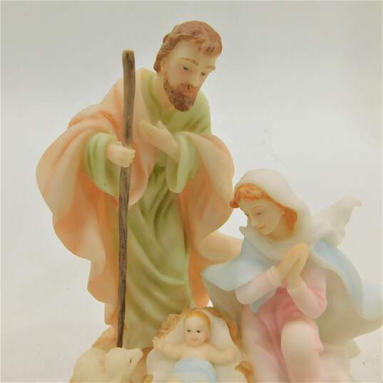 Seraphim Classics Christmas Holy Family image number 3