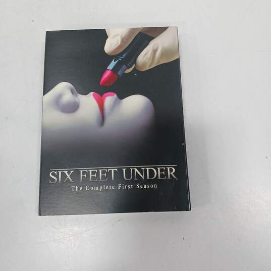 Six Feet Under The Complete Series 2001-2005 DVD Box Set image number 4