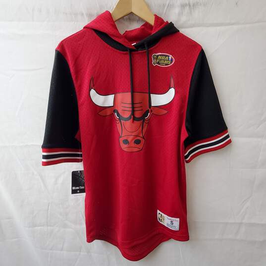 Mitchell & Ness Red Hooded Bulls Jersey Size S image number 1