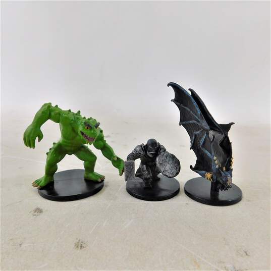 2000's Wizards Of The Coast D&D Dungeons & Dragons Miniatures image number 2