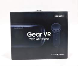Samsung Gear VR Oculus Virtual Headset W/ Controller SM-R324 NIB