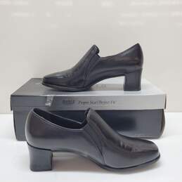 Munro American Slip On Shoe Dark Brown Shock Absorbing Heel Leather Size 6