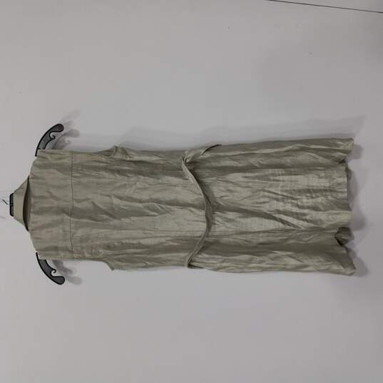 White House Black Market Women's Shimmer Button Up Sleeveless Summer Dress Size 2 image number 2