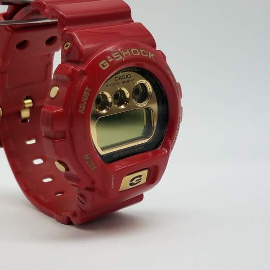 Casio G-Shock DW-6930A 48mm 30th Anniversary Limited Red/Gold Watch 68g image number 5
