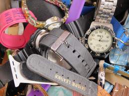 6.8lbs. BULK Watches & Watch Parts alternative image