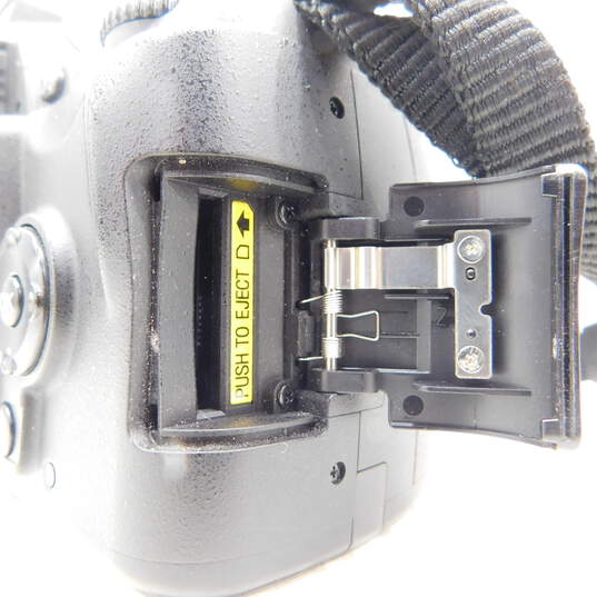Nikon D40X Digital SLR Camera w/ Case image number 6