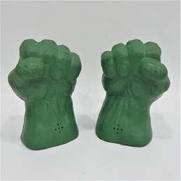 2003 Marvel Incredible Hulk Green Smash Foam Gloves