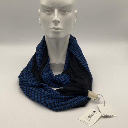 NWT Womens Black Blue Geometric Multifunctional Infinity Rectangle Scarf image number 1