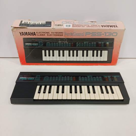 Yamaha Porta Sound PSS-130 Electric Keyboard in Original Box image number 1