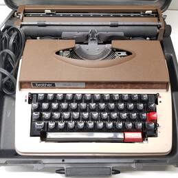 Brother Electric 3012 Electronic Typewriter
