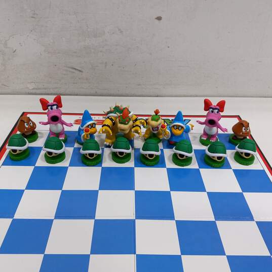 Super Mario Chess Collector's Edition Set IOB image number 3