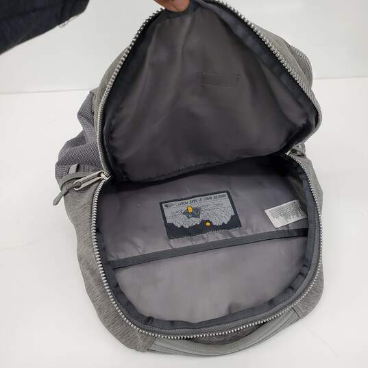 The North Face Luxe 14 x 20 Heathered Grey Backpack w Flex Vent image number 3
