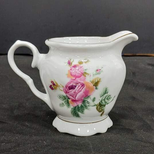 8pc Gibson Housewares Victorian Rose Pattern Teacups/Saucers/Creamer image number 9