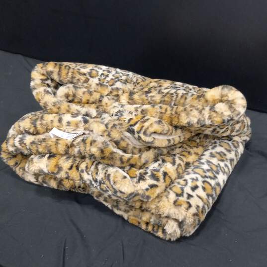 Faux Fur Brown Combo Throw Blanket image number 2