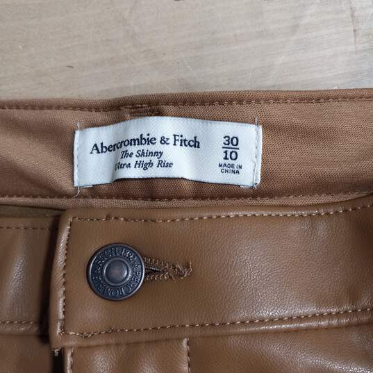 Women's Abercrombie & Fitch Pants Size 30 NWT image number 4