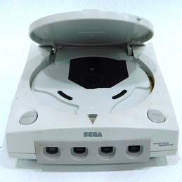 Sega Dreamcast Console Bundle w/Controllers- Untested alternative image