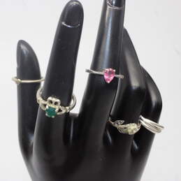 Assortment of 5 Sterling Silver Rings Sizes (5, 5.5, 6.75, 7.25, 7.25) - 10.2g