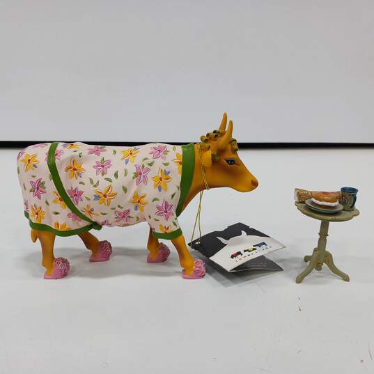 Cow Figurine w/Side Table image number 3