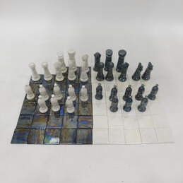 Black And White Chess Set 32 Iridescent Black And White pieces 66 Matching Tile Squares