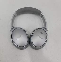 Bose Quietcomfort 35 Wireless Headphones alternative image