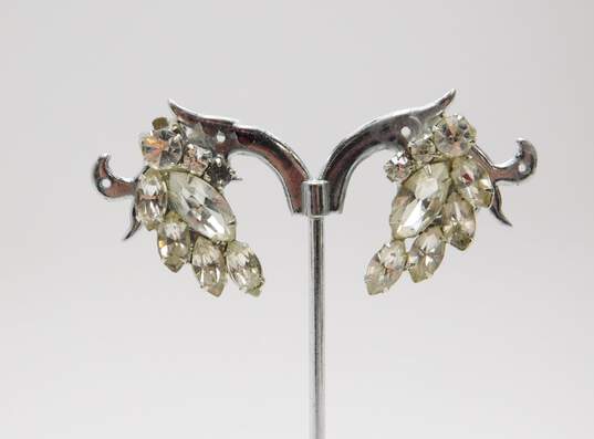 Vintage Weiss Icy Clear Rhinestone Statement Brooch & Clip On Silver Tone Earrings 34.0g image number 3