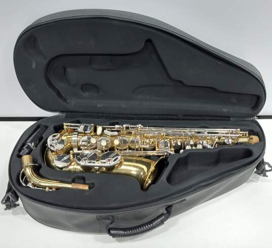 Borg Saxophone with Accessories & Carrying Case image number 1