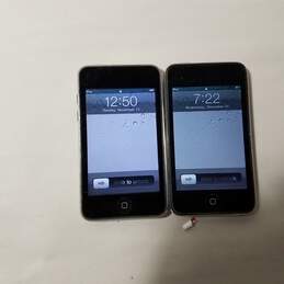 Lot of Two Apple iPod touch 2nd Gen Model A1288 Storage 8GB alternative image