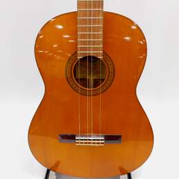 Yamaha G-230 Classical Guitar with Case alternative image