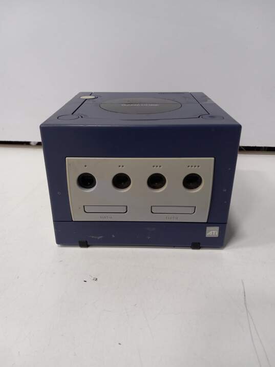 Nintendo GameCube Console Game Bundle image number 3