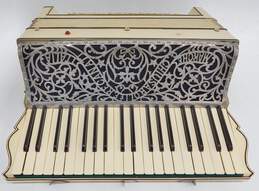 VNTG G. Chiusaroli e F. Recanati 39 Key/120 Button Piano Accordion w/ Case (Parts and Repair)