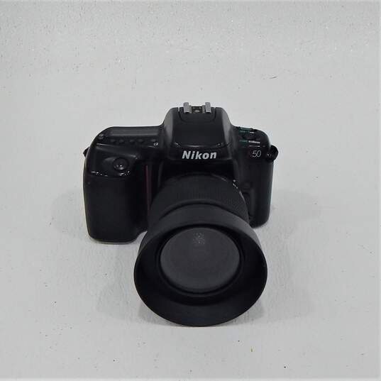 Nikon N50 SLR 35mm Film Camera W/ ProMaster Aspherical 28-80mm Lens image number 1