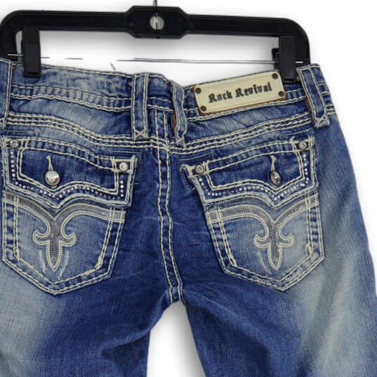 Womens Blue Denim Medium Wash 5-Pocket Design Distressed Capri Jeans Sz 29 image number 4