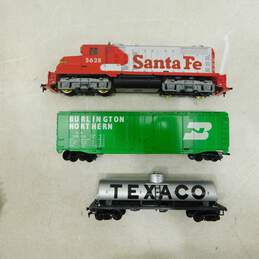 Tyco HO Scale Train Set w/ Power Pack & Accessories Lot alternative image