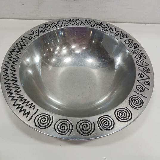 Wilton Armetale Large Silver Tone Pewter Bowl image number 1
