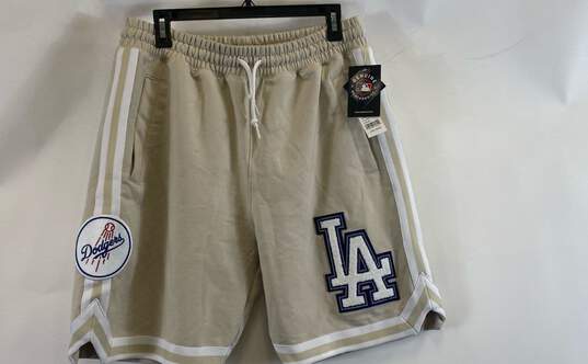 New Era MLB Men's Beige LA Dodgers Active Shorts- L NWT image number 1