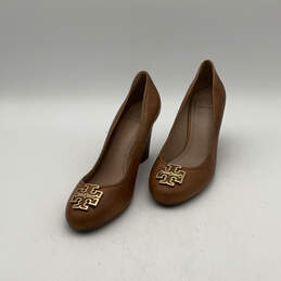 Womens Brown Leather Monogram Round Toe Slip-On Wedge Pump Heels 9 alternative image