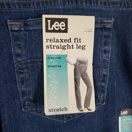 NWT Womens Relaxed Fit Stretch Stone Wash Straight Leg Jeans Size 14M image number 4