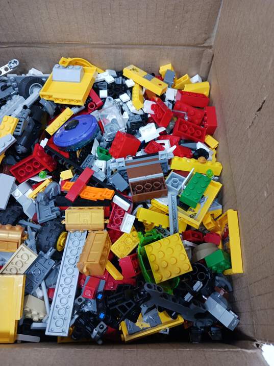7lb Bulk Lot of Assorted Lego Bricks Pieces & Parts image number 5