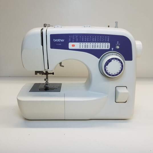 Brother Sewing Machine XL-2600-SOLD AS IS, UNTESTED, FOR PARTS OR REPAIR, NO FOOT PEDAL/POWER CABLE image number 1