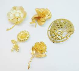 Vintage Monet & Fashion Variety Gold Tone Statement Flower Brooches 122.1g alternative image